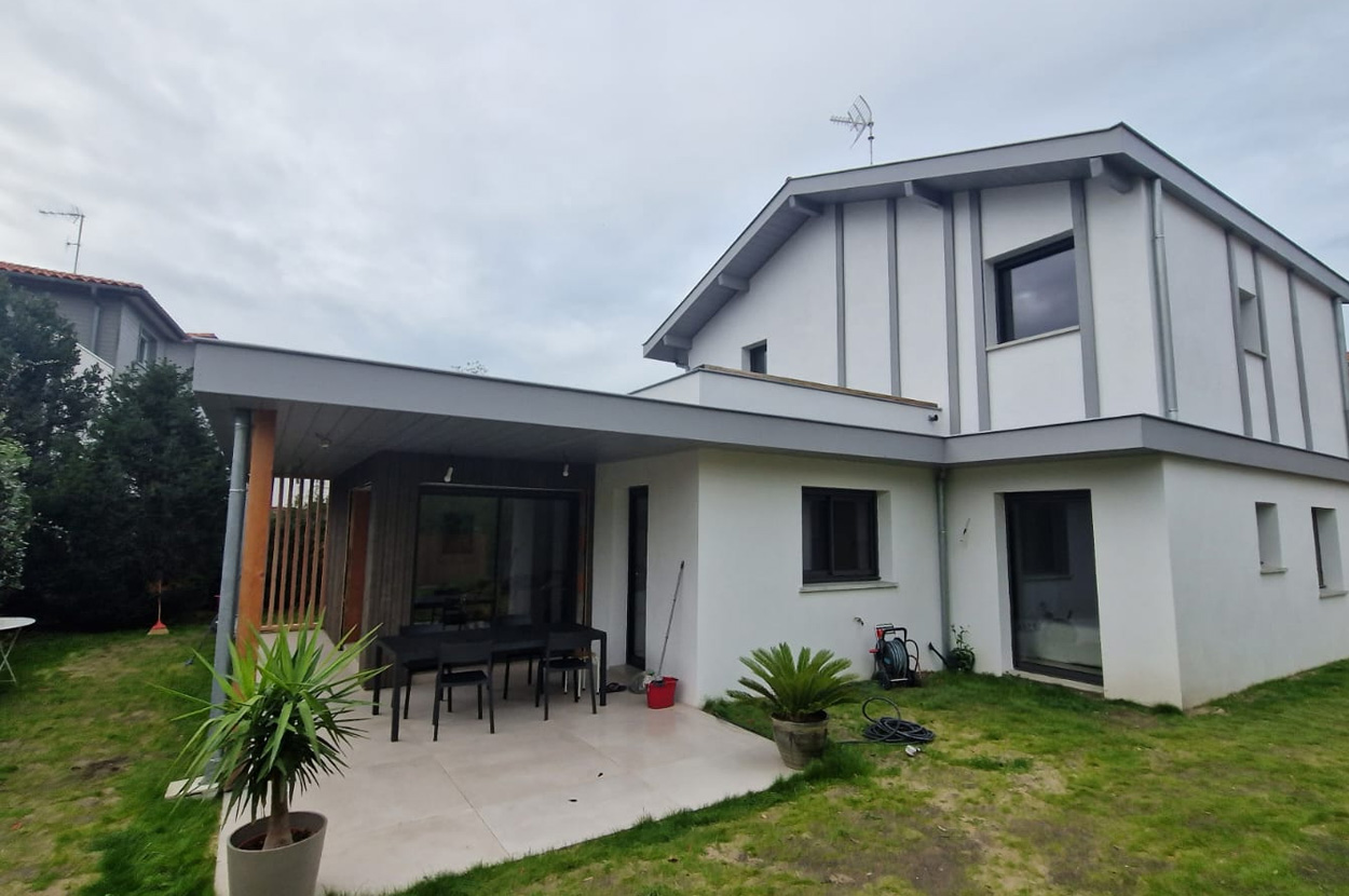 charpentier Capbreton, charpentier Dax, charpentier traditionnelle Capbreton, charpentier traditionnelle Dax, isolation par extérieur Capbreton, isolation par extérieur Dax, maison ossature bois Capbreton, maison ossature bois Dax, surélévation maison Capbreton, surélévation maison Dax