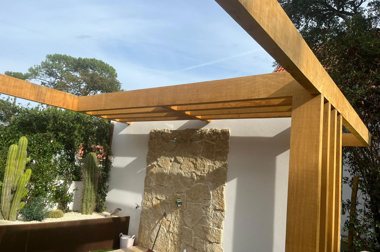 charpentier Capbreton, charpentier Dax, charpentier traditionnelle Capbreton, charpentier traditionnelle Dax, isolation par extérieur Capbreton, isolation par extérieur Dax, maison ossature bois Capbreton, maison ossature bois Dax, surélévation maison Capbreton, surélévation maison Dax